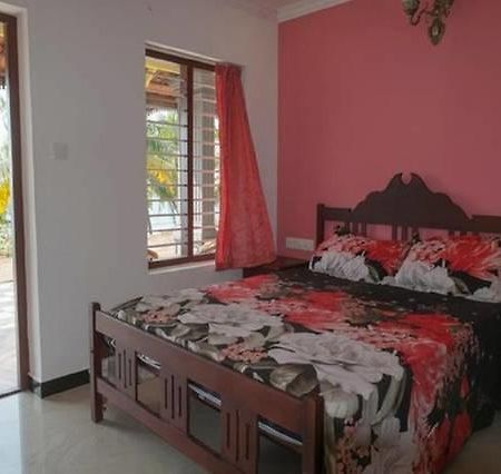 Blue Marine Beach Resort Varkala Bagian luar foto